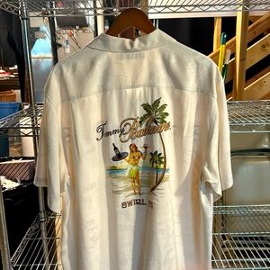 Tommy Bahama men’s cream shirt XL LIKE NEW